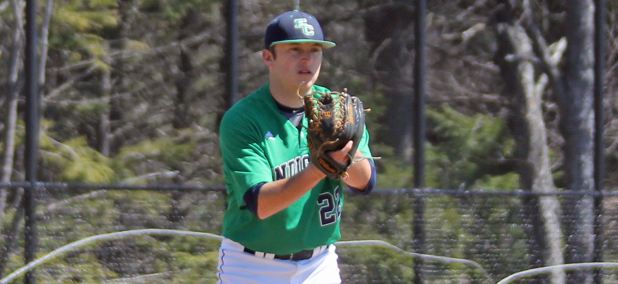 Endicott Sweeps Roger Williams To Open CCC Play
