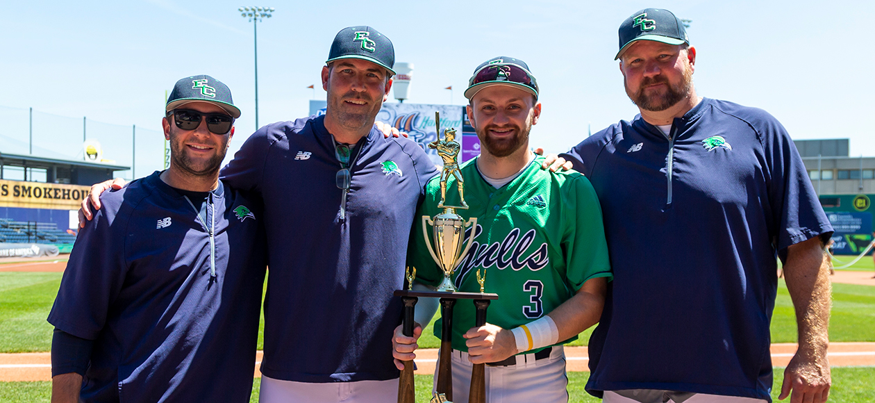 Endicott Named NEIBA DIII Team Of The Year, Gulls Receive Additional Honors To Cap Historic Season