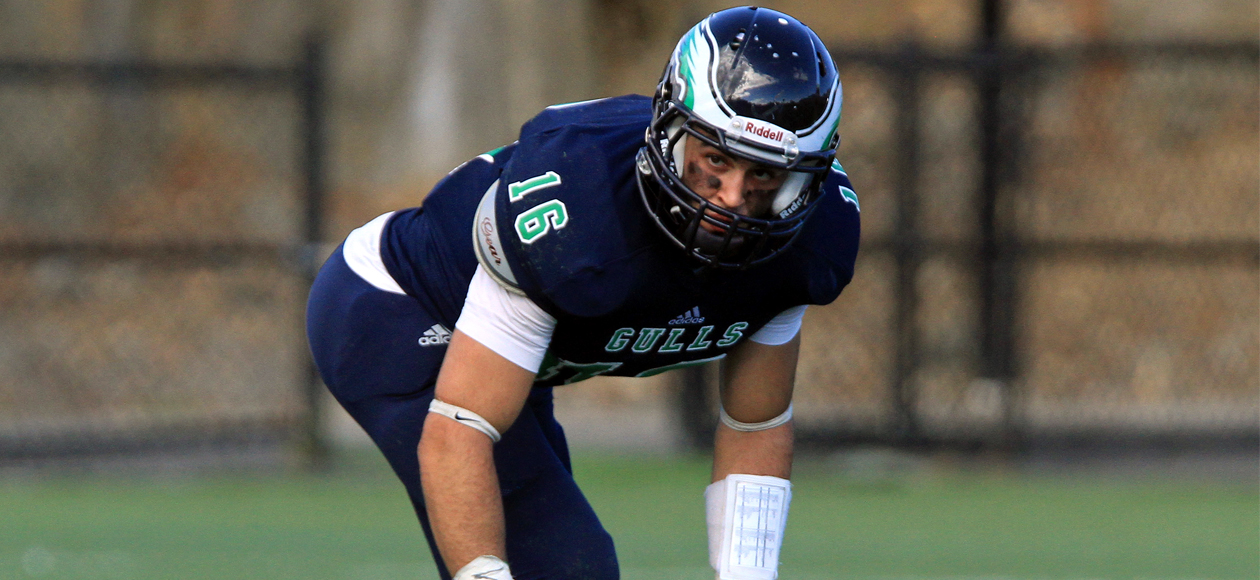 Endicott Falls 20-17 to Framingham State in Matchup of Defending Conference Winners