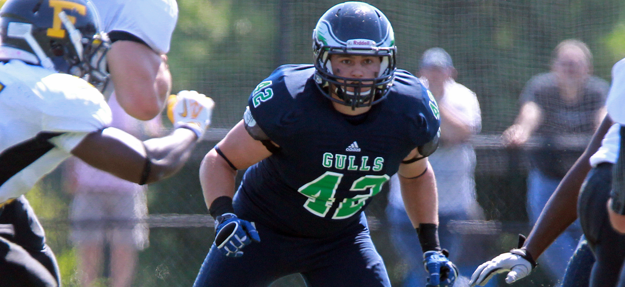 Endicott Loses Battle with #12 Hobart in Home Opener, 28-18