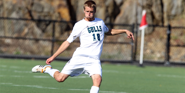 Gulls Edged Out of CCC Tournament by Gordon