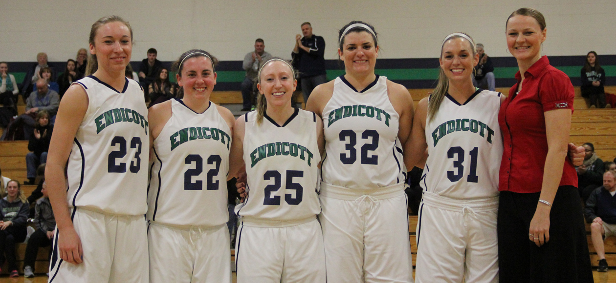 Gulls Clinch #3 Seed in CCC Tournament with Senior Day Victory Over Wentworth