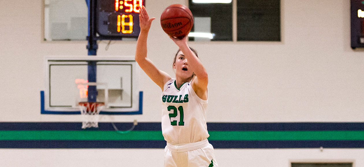 Women’s Basketball Downs Curry, 74-45