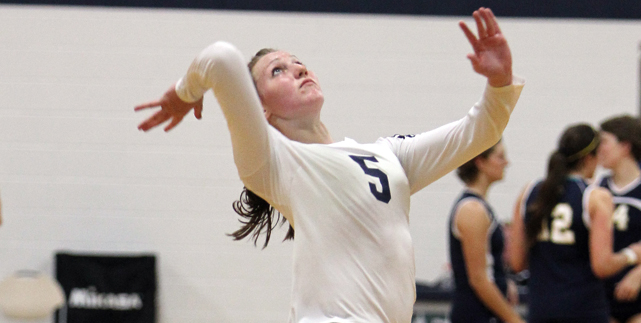 Dolan Leads Gulls in 5 Set Loss to Owls