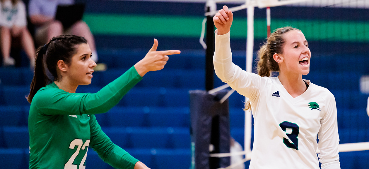 Women's Volleyball Sweeps Western New England, 3-0