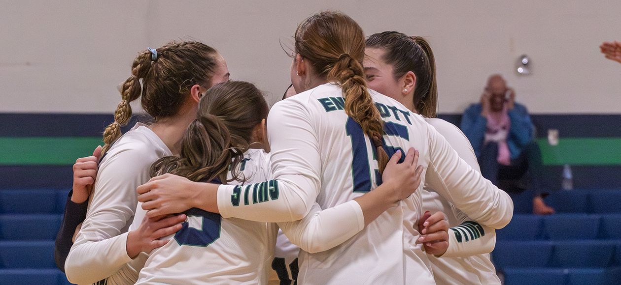 Women's Volleyball Topped By Brandeis, 3-1