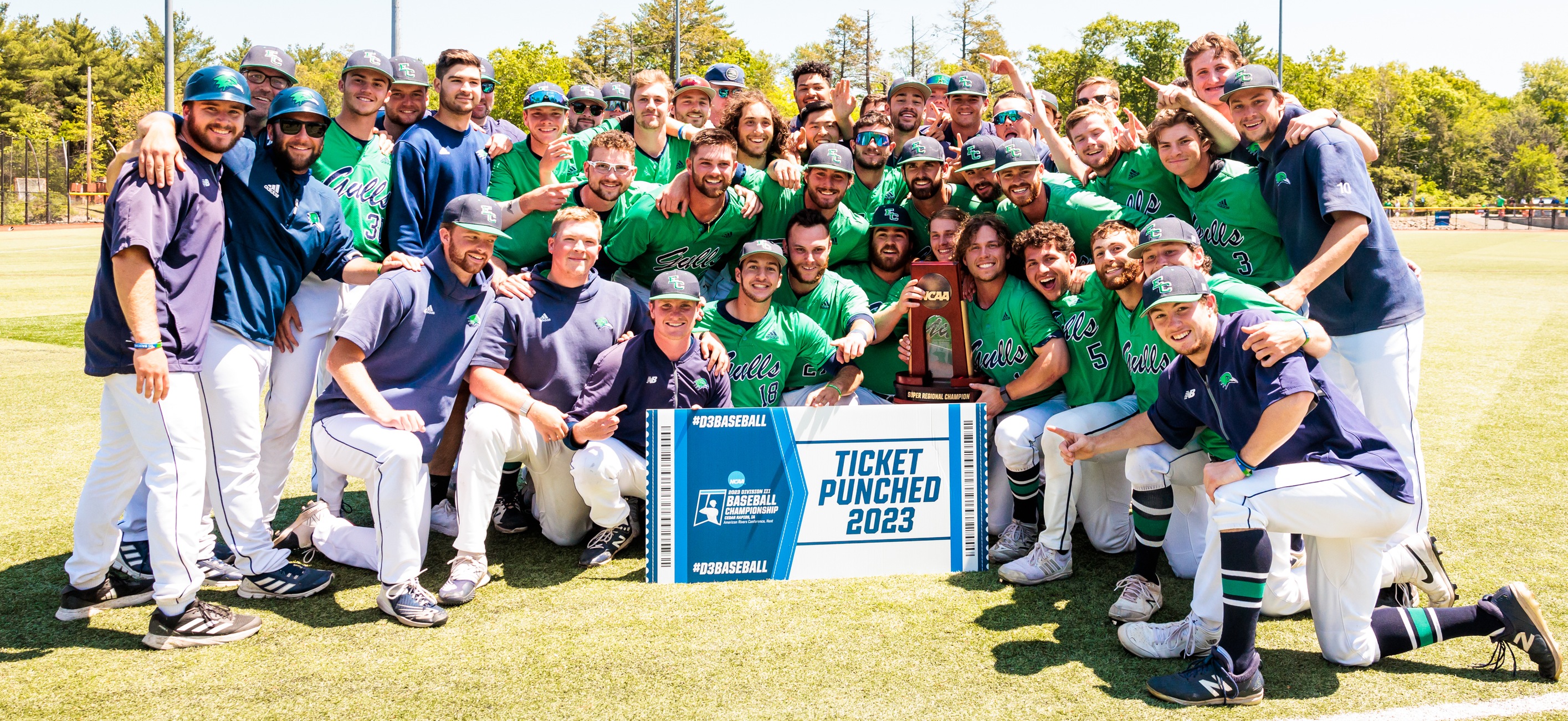 HISTORY MADE! No. 4/8 Endicott Punches Ticket To First-Ever College World Series, 7-3