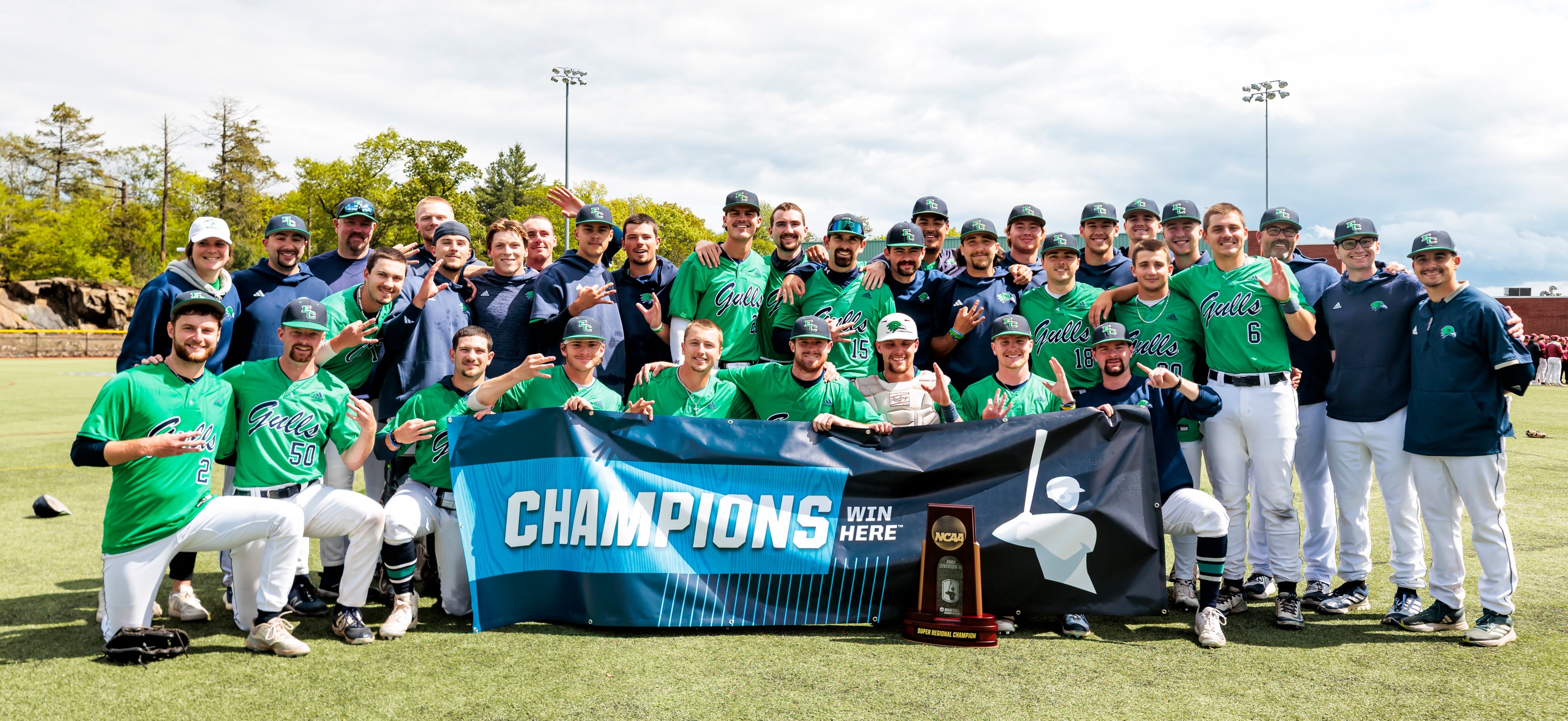 SUPER REGIONAL CHAMPS! No. 3/4 Endicott Punches Ticket To Third Straight College World Series