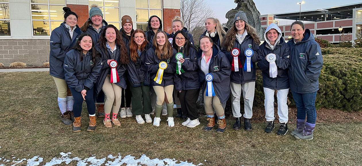 Equestrian Posts Third Place Finish At Babson/Bridgewater State Show
