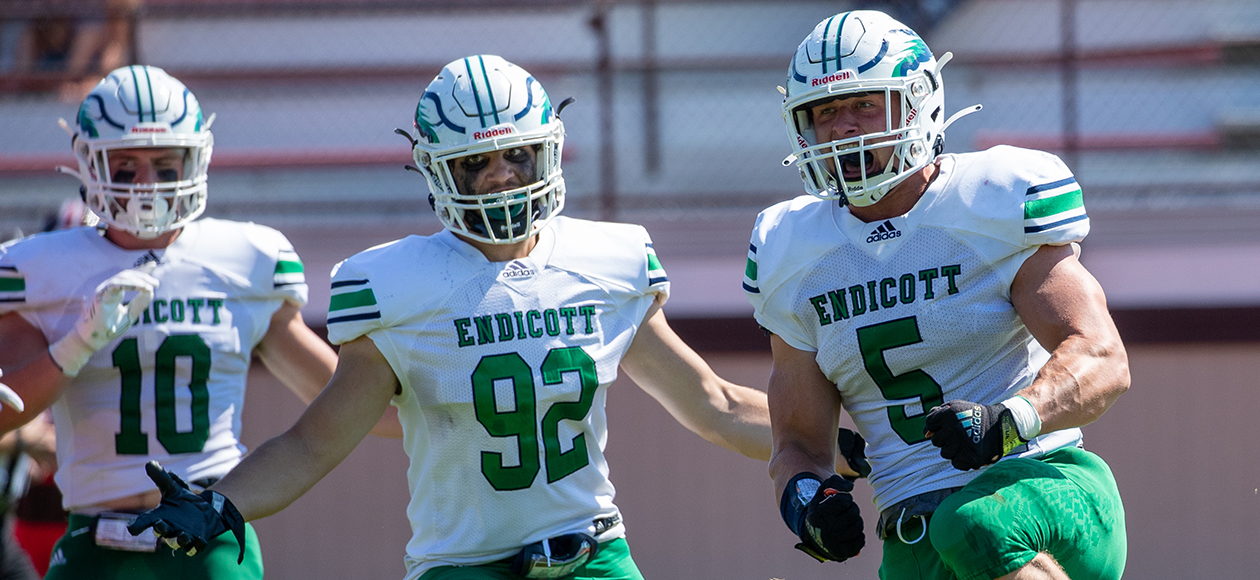 GAMEDAY CENTRAL: Gulls Look To Remain Undefeated In Friday Night Lights Game Vs. WPI
