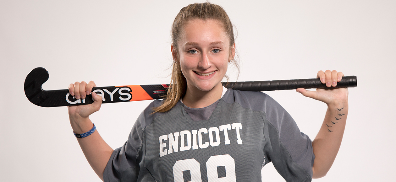 Endicott field hockey goalkeeper Taylor Farrin