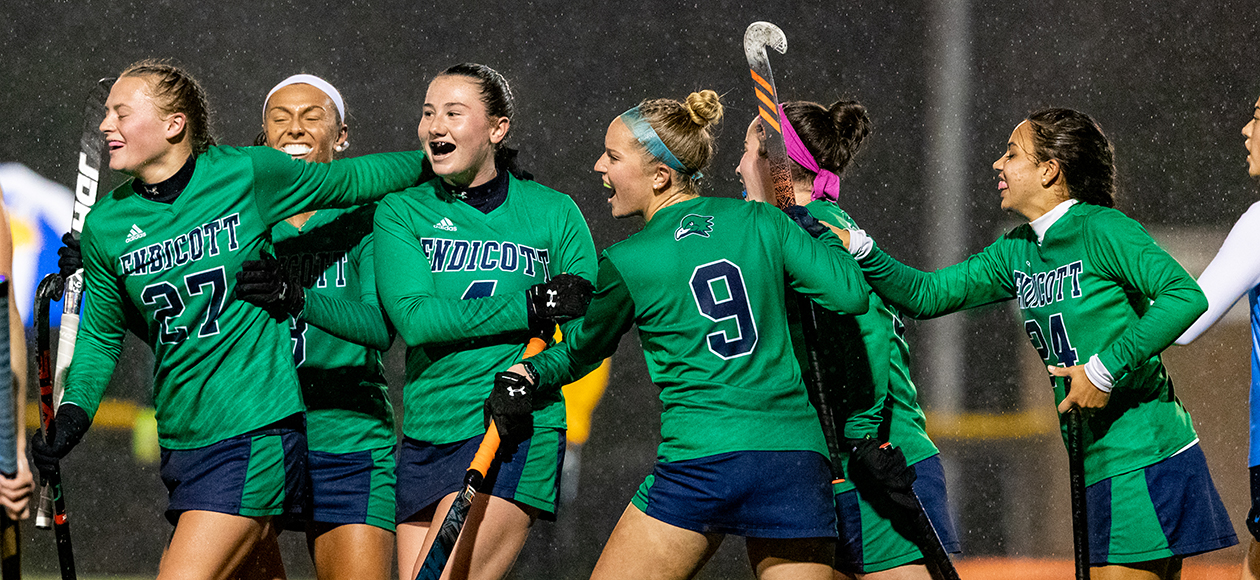 Field Hockey Shuts Out Roger Williams To Advance To CCC Championship, 4-0