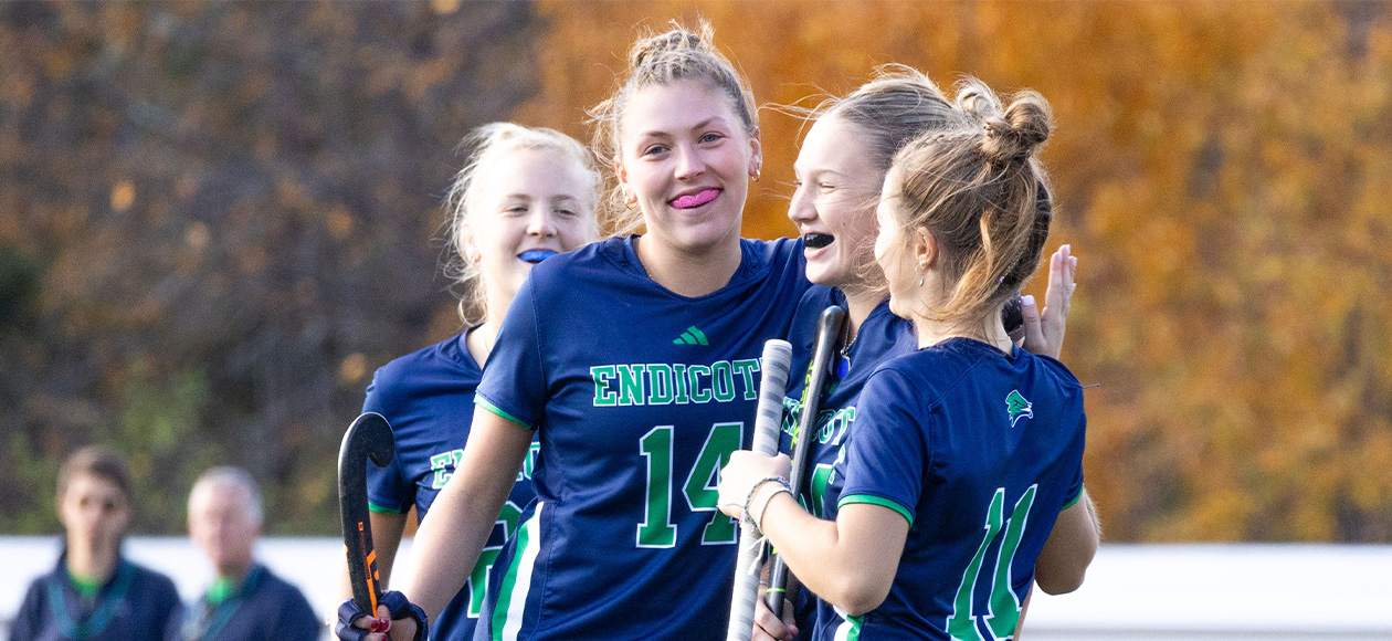 Farnham's Game-Winner Secures Field Hockey's Victory over Western New England, 2-1