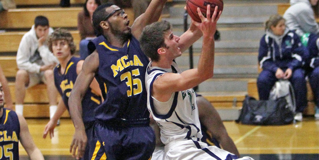 Wentworth rallies, but Endicott prevails 69-62 in CCC action