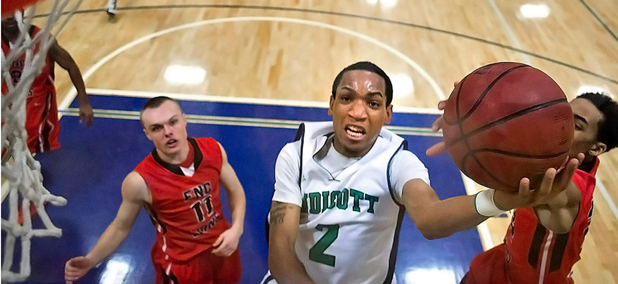 Endicott Captures 20-Point Triumph over Curry for Ninth Straight Win