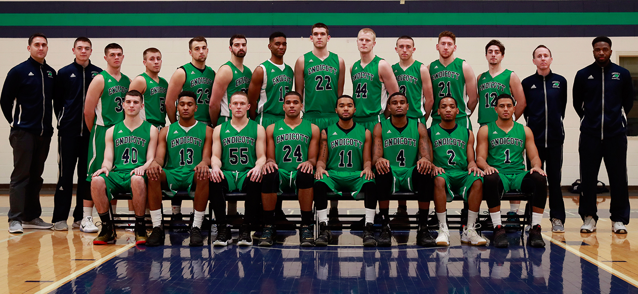 The 2016-17 Endicott men's basketball team photo