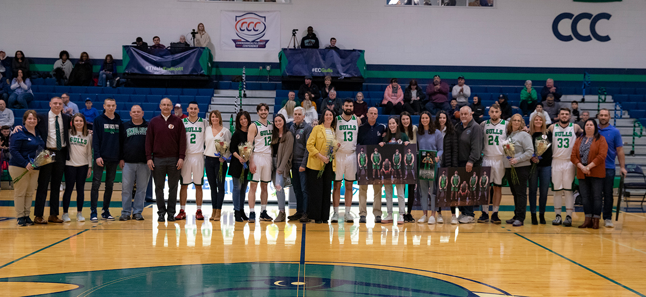 Men's Basketball Tops Curry On Senior Day, 89-67; Keith Brown Reaches 2,000 Point Milestone
