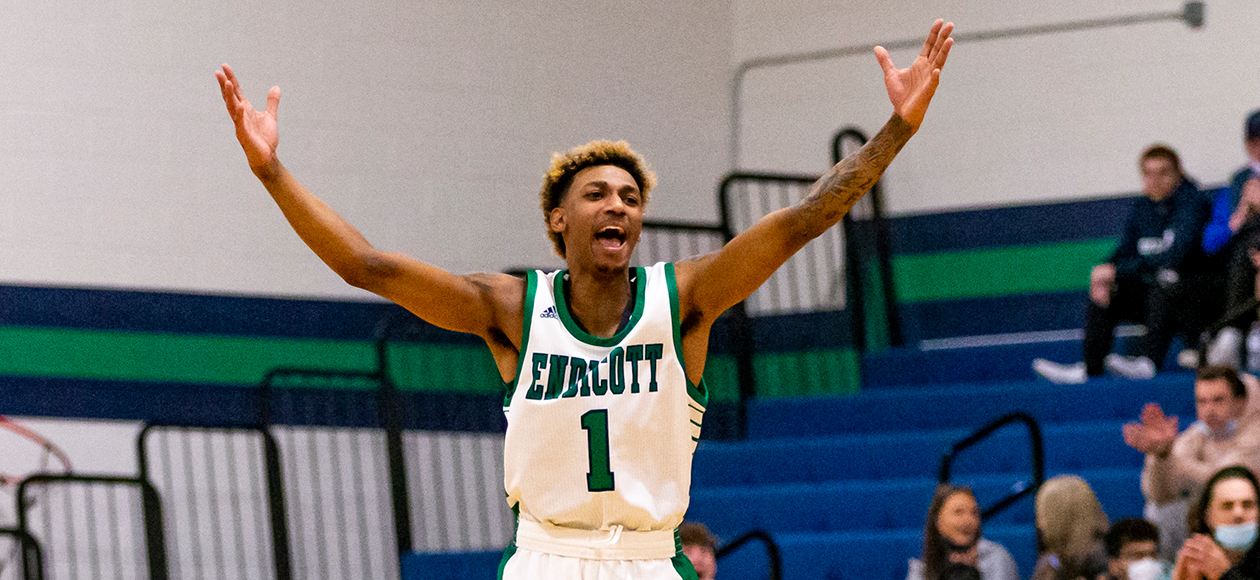 Men’s Basketball Earns Gritty Win Against Wentworth, 63-62