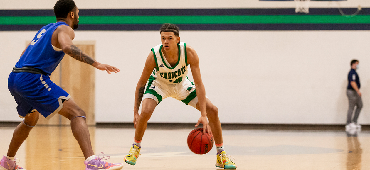 Men's Basketball Takes Care Of UNE In CCC Opener, 72-67