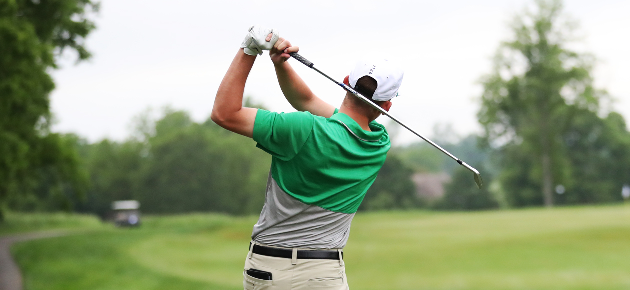 Brady Burke tees off at the NCAA DIII Golf Championship.
