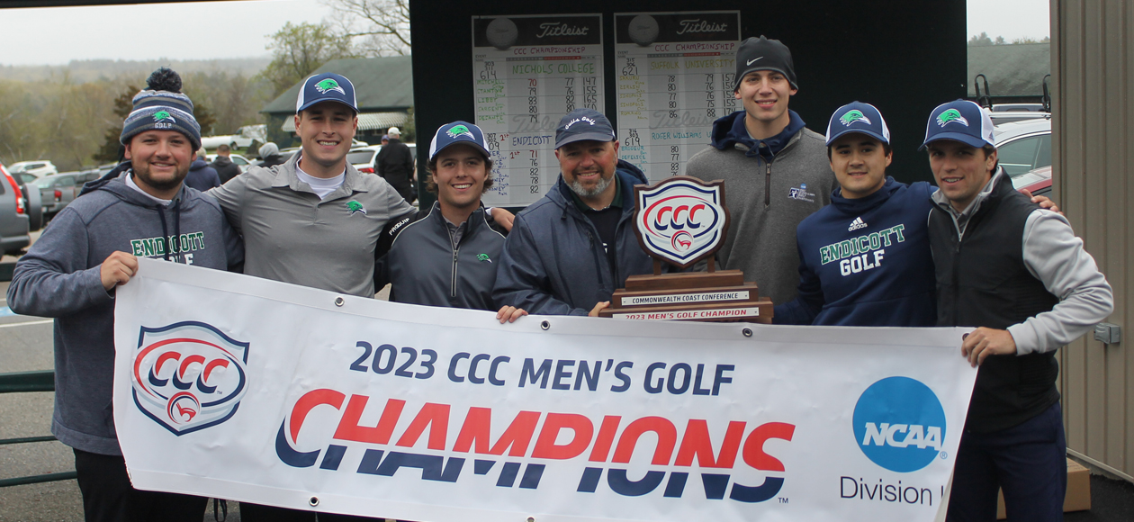 The Endicott golf team poses with the CCC trophy and banner.