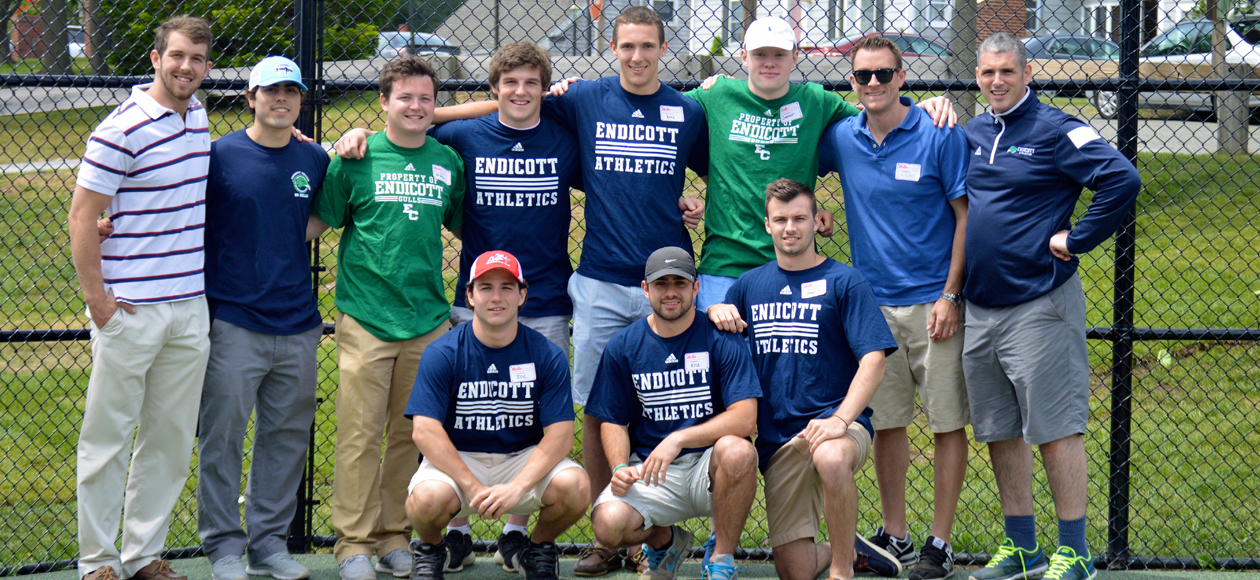 Men's Ice Hockey Volunteers at Miracle League of the North Shore