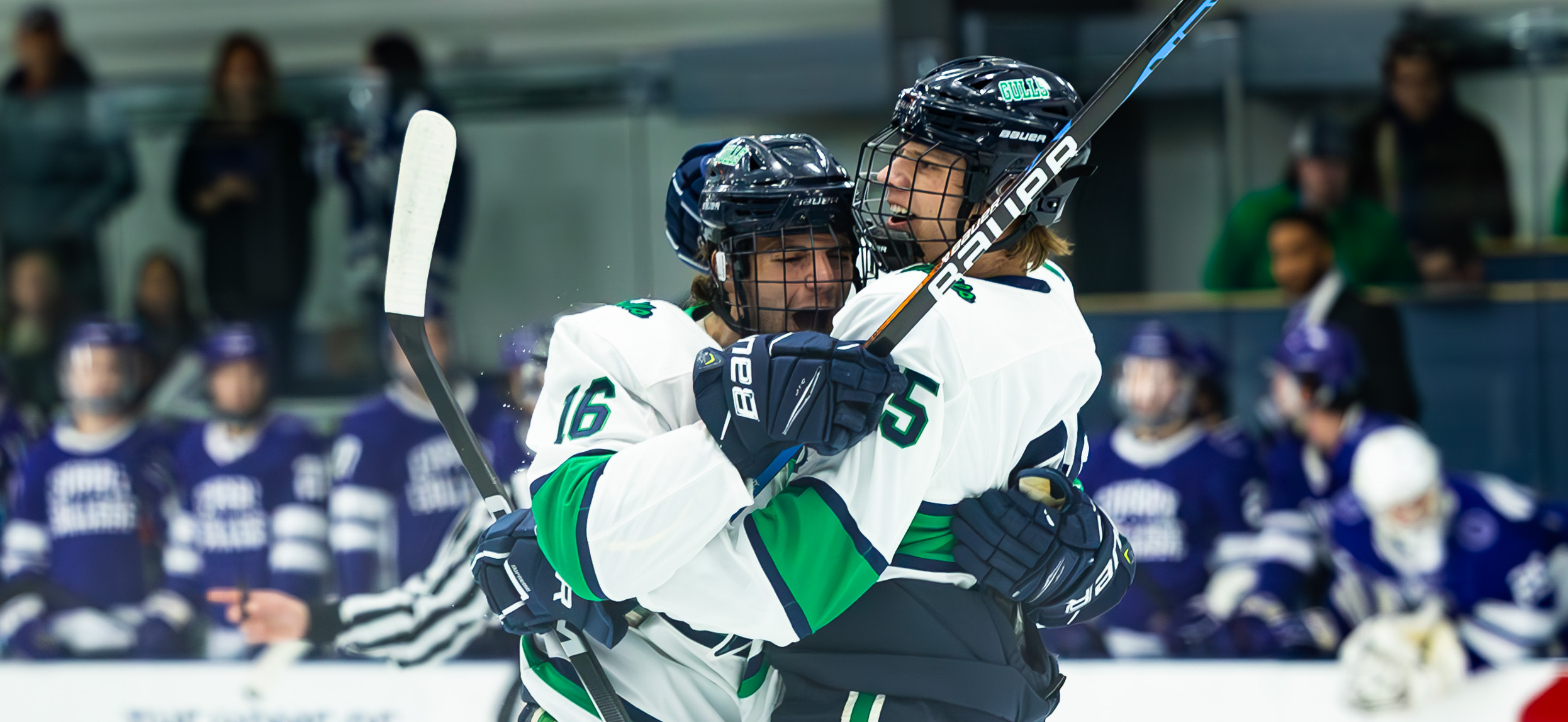 No. 7 Men’s Ice Hockey Takes Down No. 13 Curry, 6-2