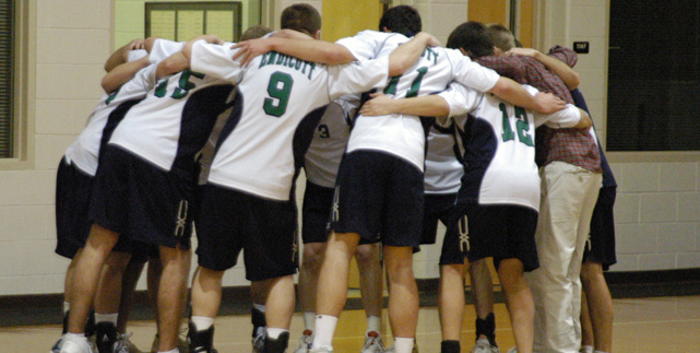 Men's volleyball finishes 1-2 at season-opening Rivier Tournament