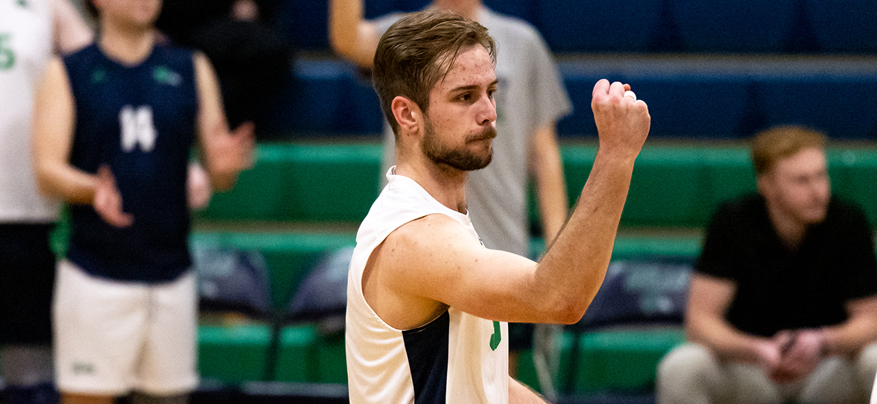 Men’s Volleyball Breezes Past Former Conference Rival Elms, 3-0