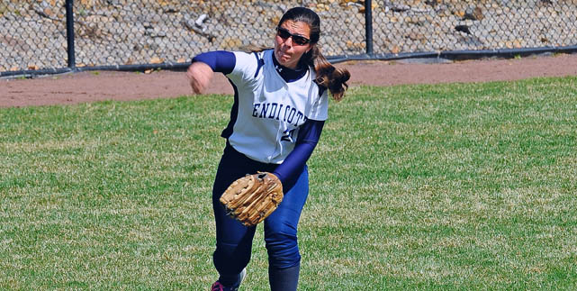 Katz hits walk-off in game one; Gulls drop second game 7-1 to Wheaton
