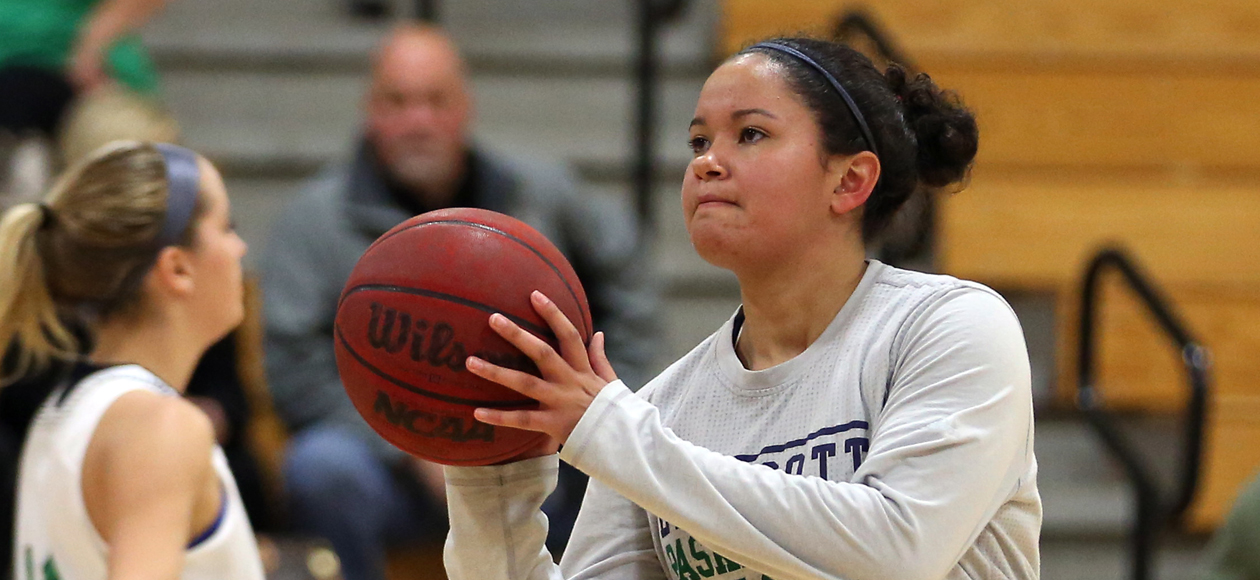 Catie Lipscomb Scored A Career-High 15 Points; Gulls On Short End Of 62-54 Decision At UNE