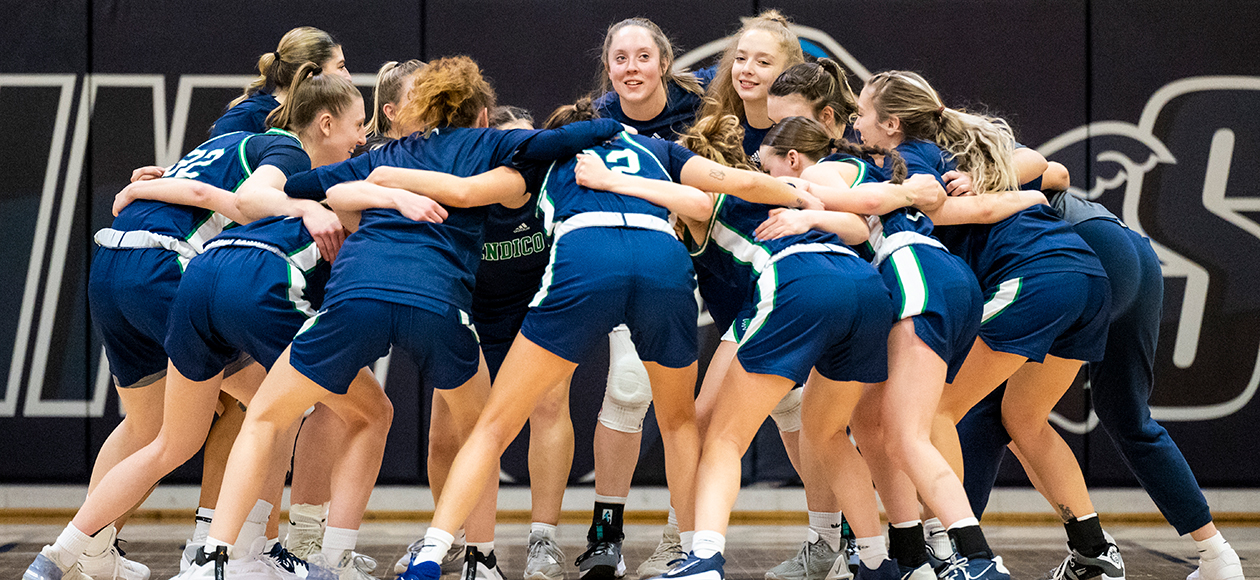 CCC CHAMPIONSHIP: No. 6 Endicott Clashes With No. 1 Roger Williams On Sunday (12 PM)
