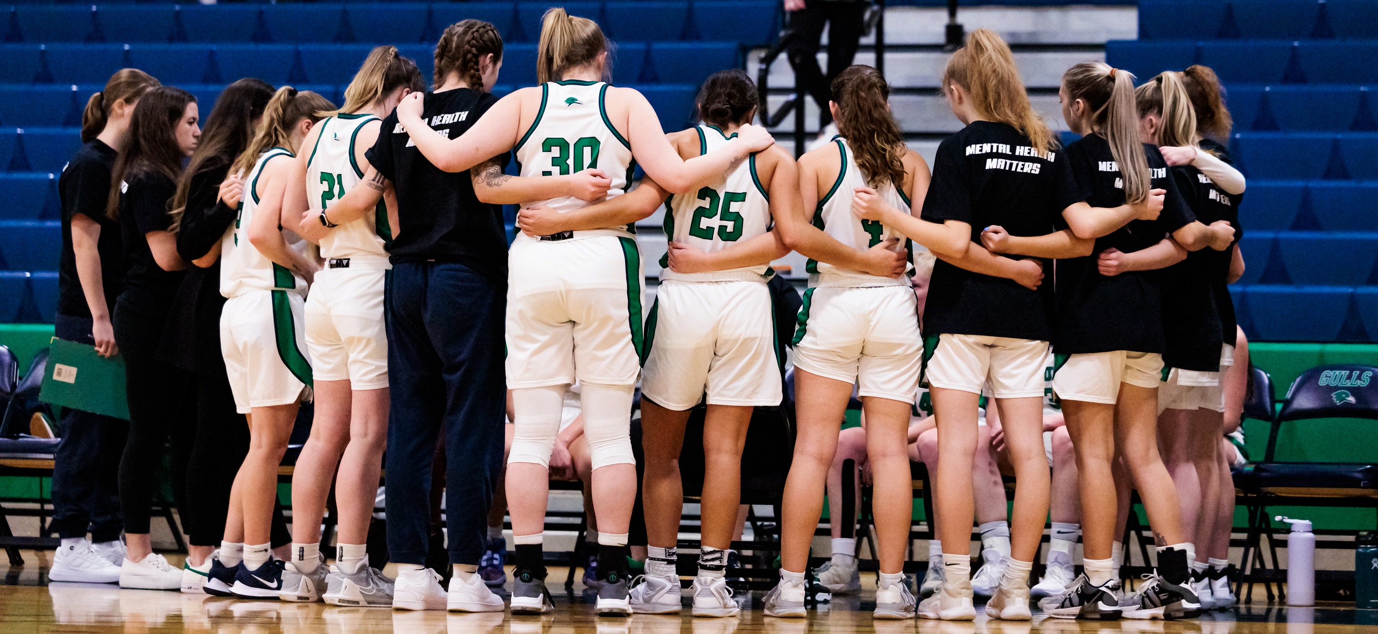 Salve Regina Bests Women’s Basketball, 61-38