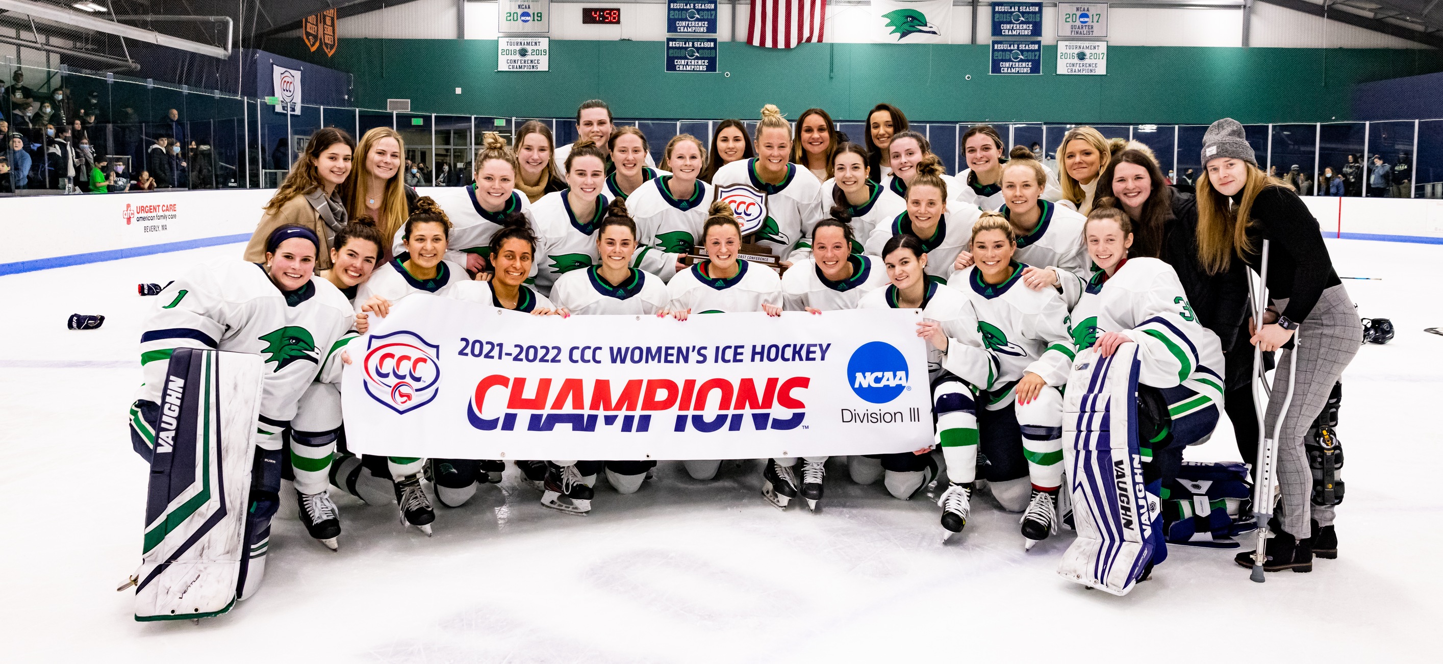 No. 8 Women’s Ice Hockey Captures Inaugural CCC Championship Over UNE, 2-1