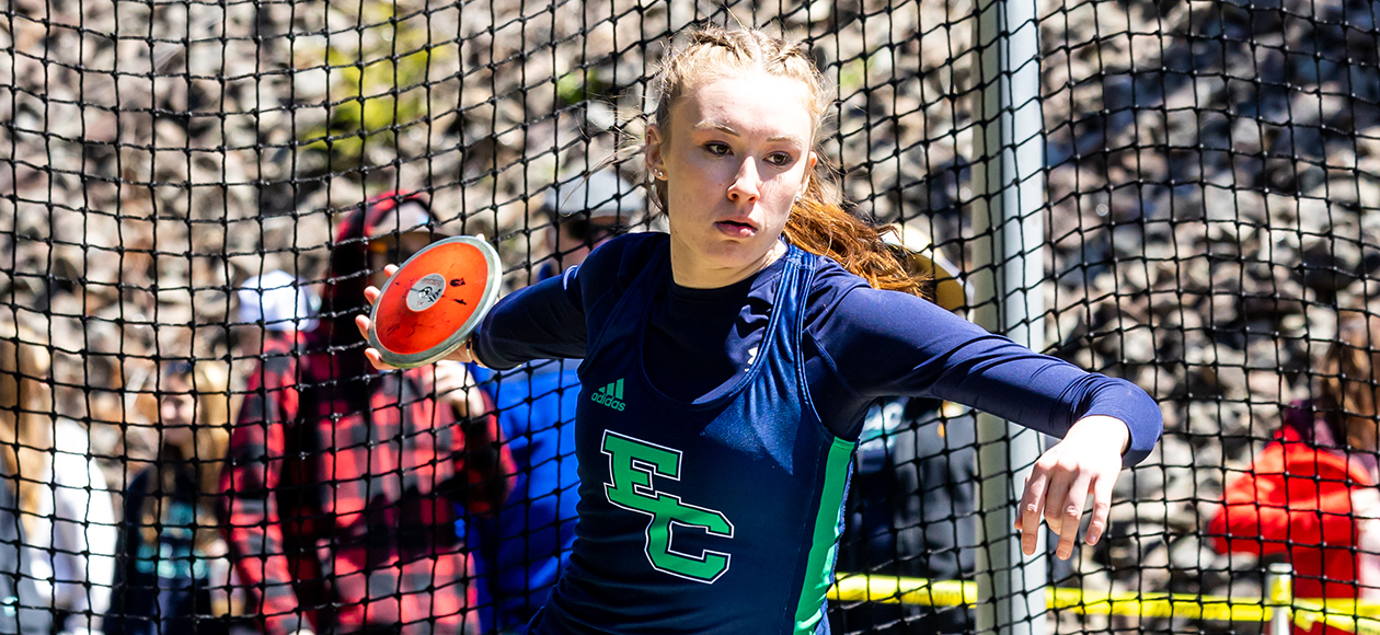 Women’s Track & Field Shines At Snowflake Classic