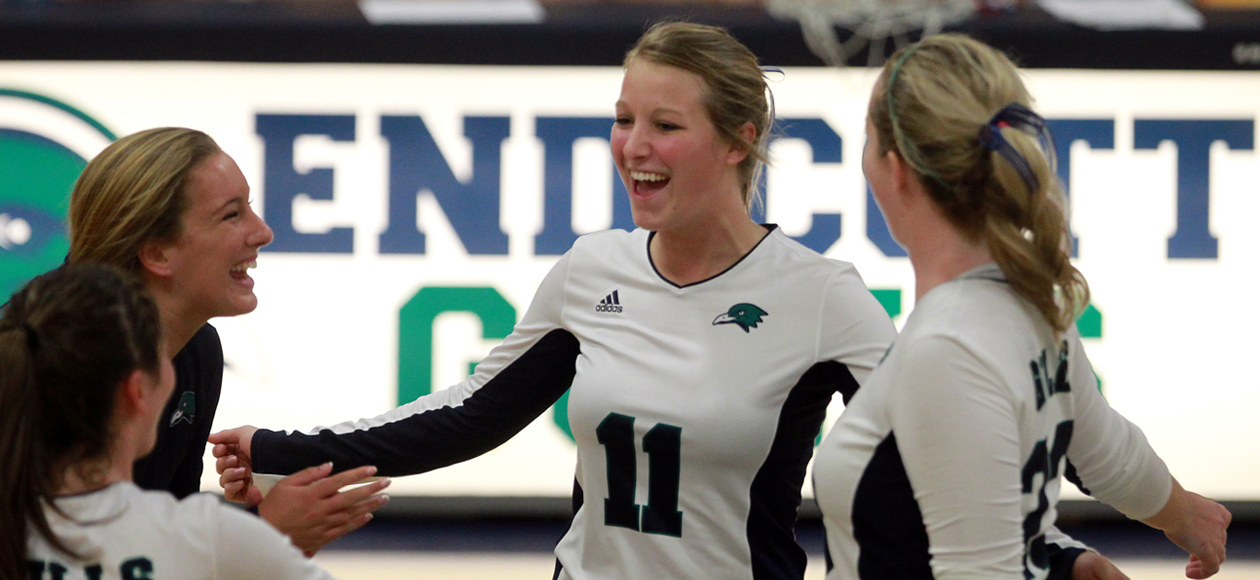 #4 Endicott Rides Strong Offensive Performance to Defeat #5 UNE 3-1; Gulls Travel to #1 RWU Thursday