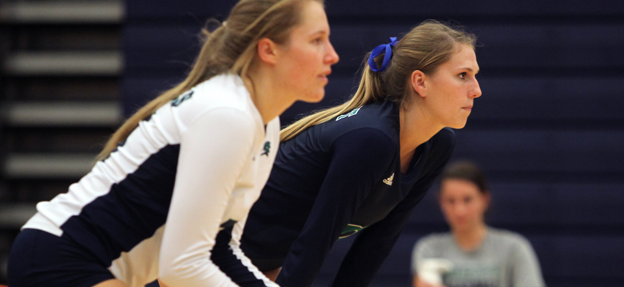 Endicott Claims 3-1 Win Over Salve Regina Behind Double-Doubles From McIntyre and Sheehan