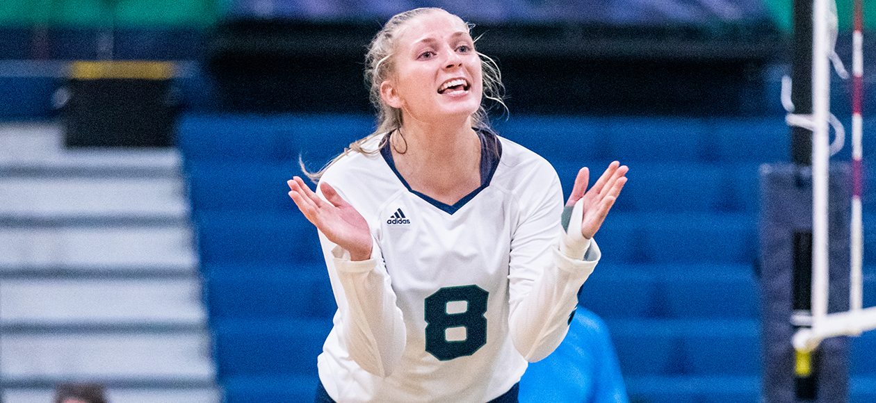 Women’s Volleyball Tops Curry, 3-0