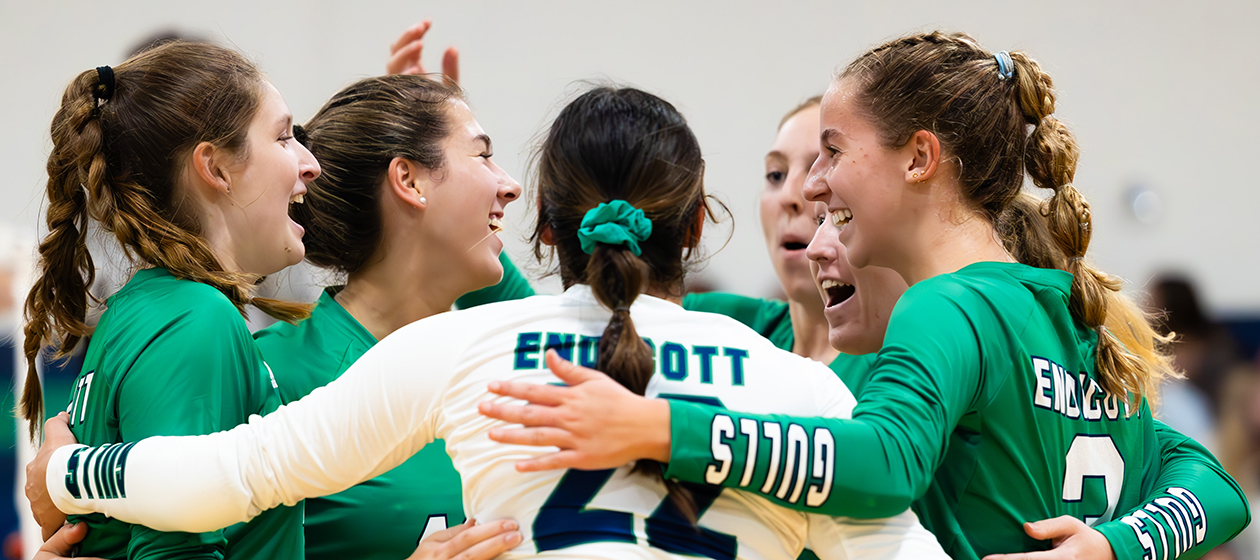Women's Volleyball Sharp In Sweep Of Hartford, 3-0